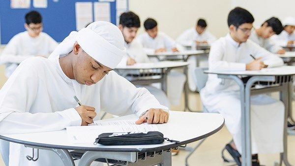 أسئلة «العربية» متوقعة و«السيرة الغيرية» أظهرت إبداع الطلبة