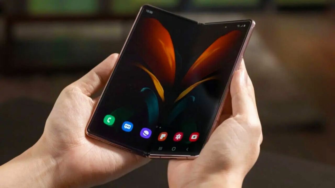تسريب يكشف سعر هاتفي Samsung Galaxy Z Fold6 وZ Flip6 القابلين للطي