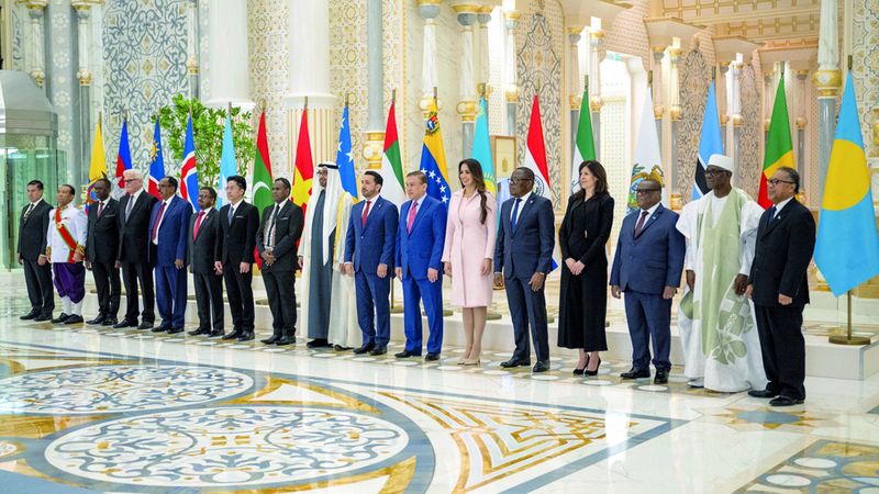 الامارات | محمد بن زايد: الإمارات حريصة على ترسيخ علاقاتها مع مختلف الدول