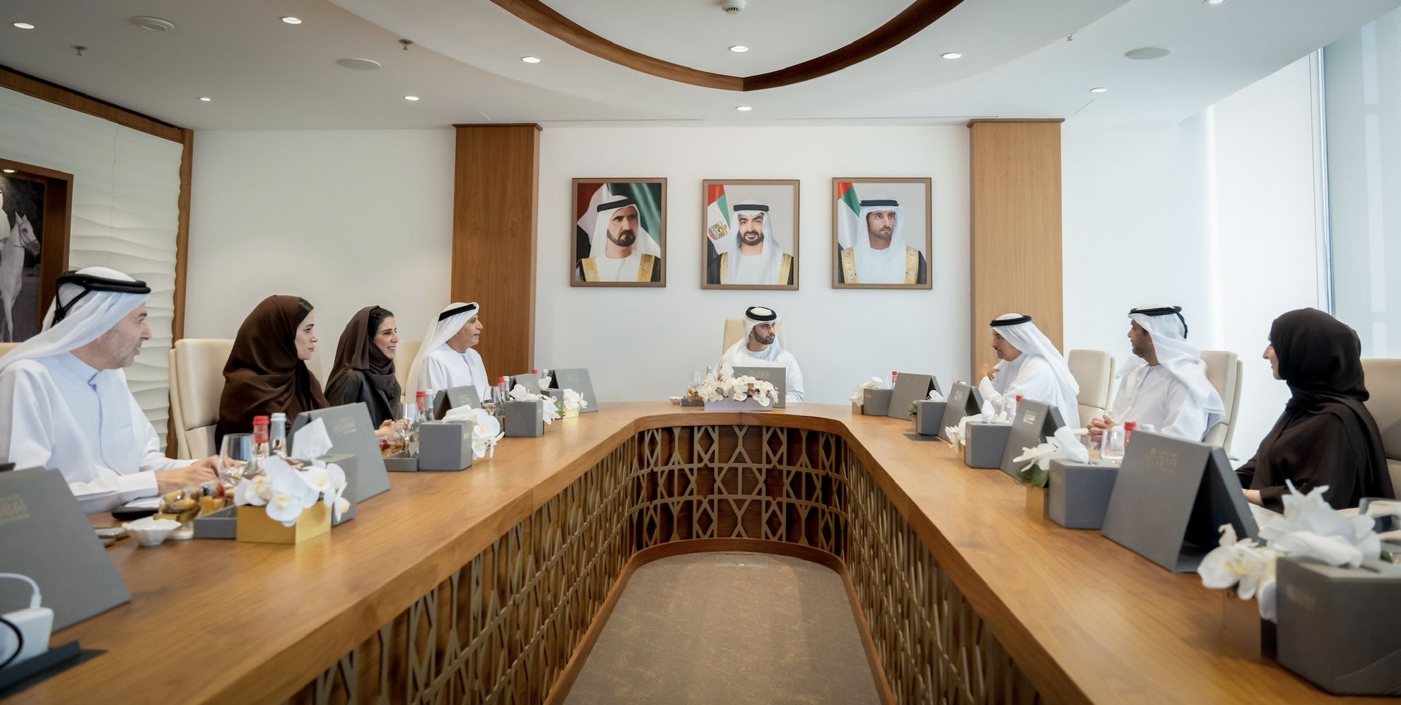 الامارات | منصور بن محمد: إنجازات أندية دبي ترجمة لدعم القيادة الرشيدة ورعاية حمدان بن محمد