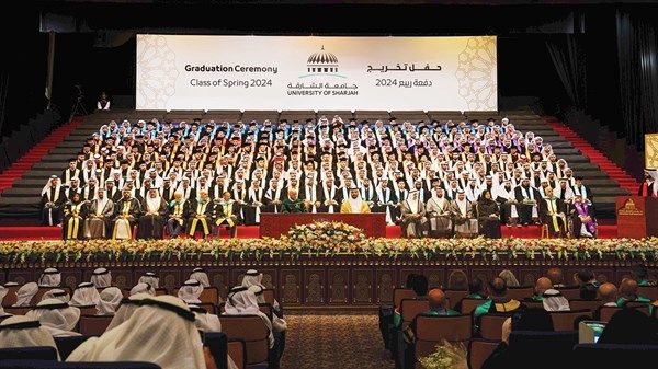 سلطان بن أحمد القاسمي يشهد حفل تخريج طلاب جامعة الشارقة