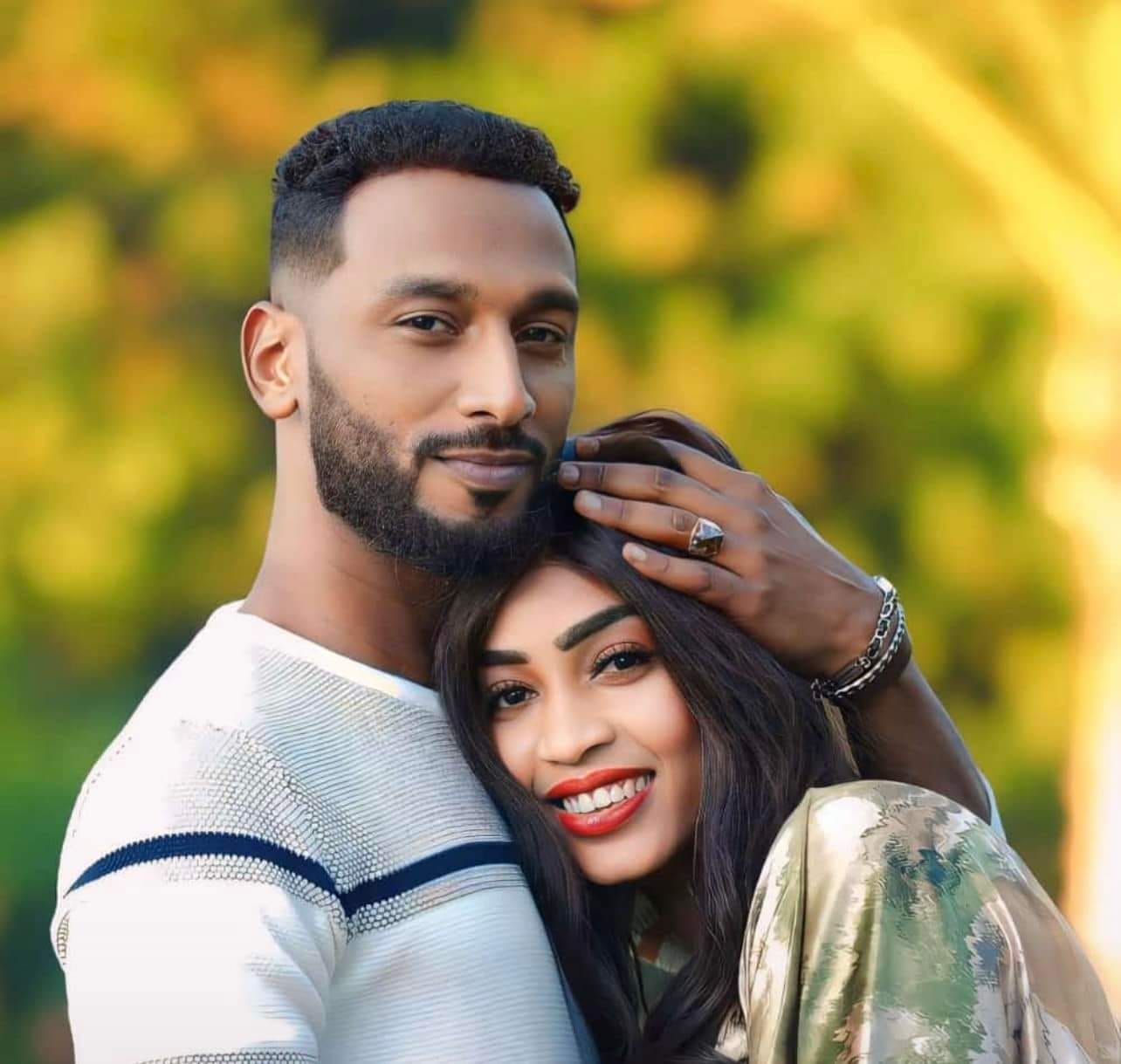 شاهد بالفيديو.. الفنانة مروة الدولية تغني لزوجها وتتغزل فيه خلال حفل بالقاهرة (قلت للحب حبابو.. سألت انت منو قال لي أنا جنابو) وساخرون: (ختر خير جنابو الخلاك تلبسي طرحة)