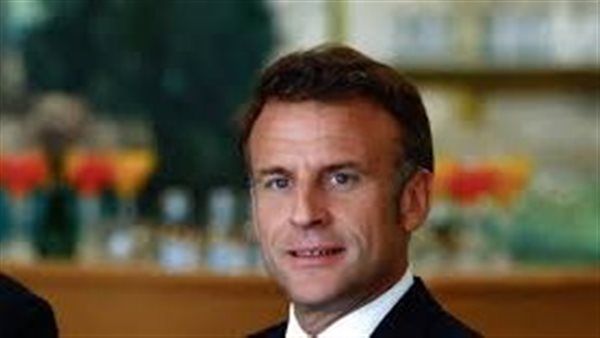 ماكرون يعلن إطلاق سراح فرنسي محتجزا في إيران