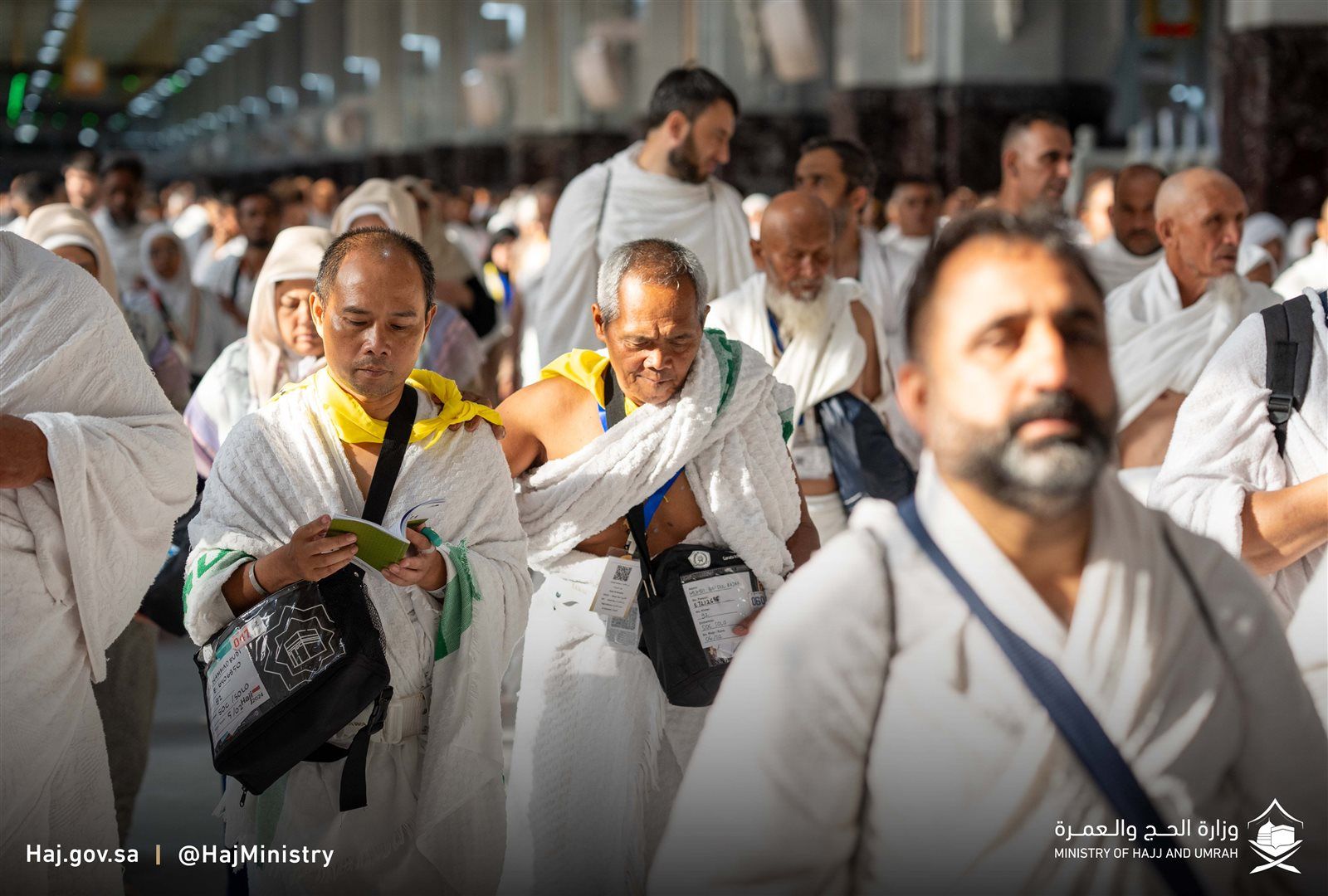 ضيوف الرحمن يتوافدون إلى منى لتلبية نداء أرض النور ( صور)