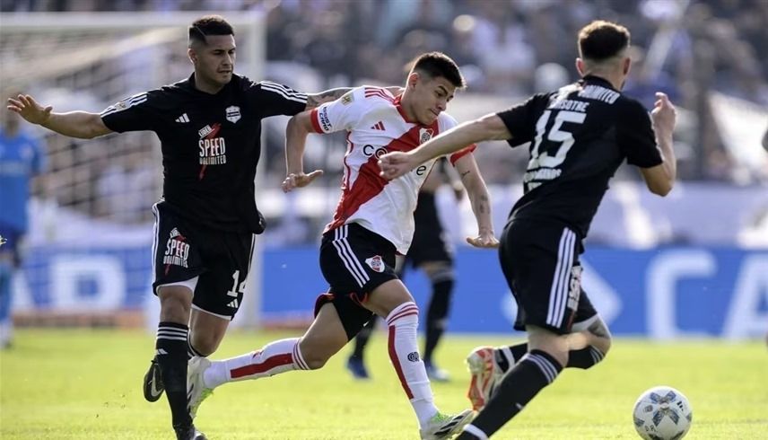 الامارات | ريفر بليت يخسر أمام فريق مغمور في الدوري الأرجنتيني