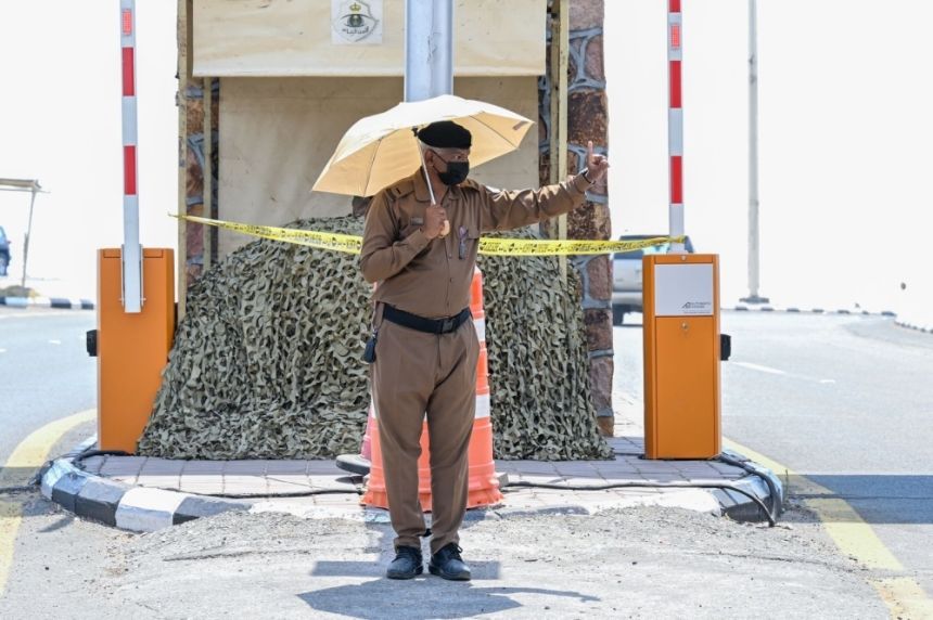 محافظ الطائف يتفقد نقاط فرز الحجاج  في الخالدية والهدا والمحمدية 