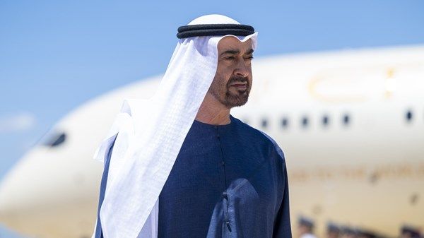 رئيس الدولة يصل إلى إيطاليا في زيارة عمل يشارك خلالها في جلسة مجموعة السبع بشأن الذكاء الاصطناعي والطاقة