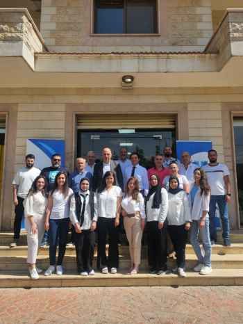 مدير عام الزراعة جال في المركز اللبناني الطب الببطري LIBANVET في زحلة