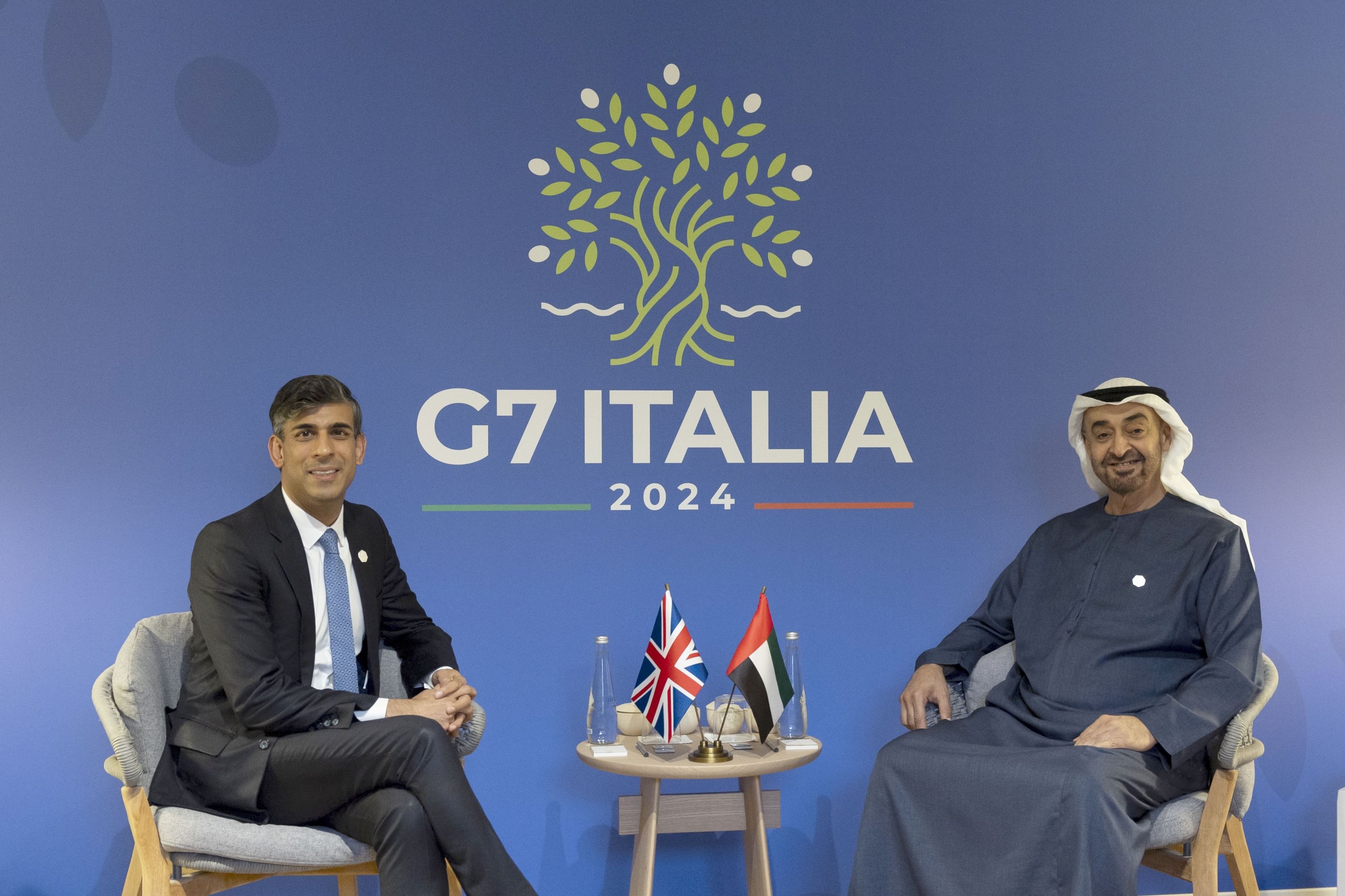 الخليج اليوم .. محمد بن زايد وريشي سوناك يبحثان في "قمة السبع" العلاقات الثنائية والقضايا الإقليمية والدولية