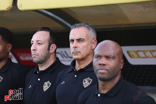 30 دقيقة.. سيراميكا يتقدم على الزمالك بهدف "بيكهام" وإنذار لعبد المجيد