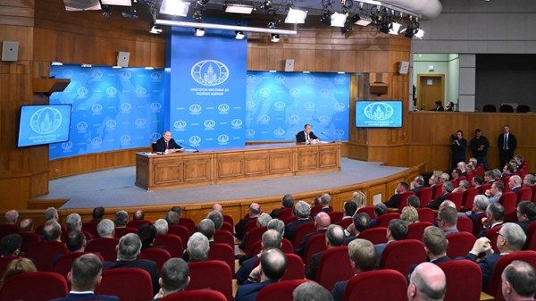 بوتين يحدد شروطا للتفاوض مع أوكرانيا