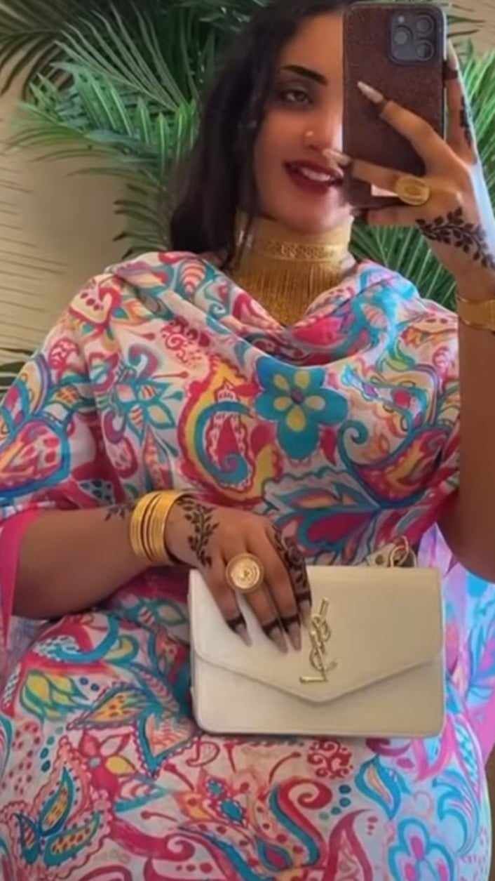 شاهد بالصورة والفيديو.. حسناء سودانية فائقة الجمال تبهر الأسافير وتستعرض جمالها الملفت على أنغام أغنية (طريق حبك) ومتابعون: (اللهم الثبات)