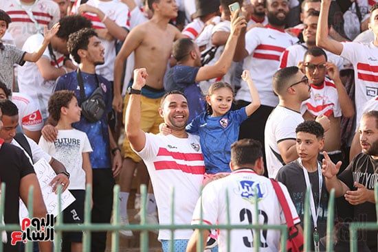 30 دقيقة.. سيراميكا يتقدم على الزمالك بهدف "بيكهام" وإنذار لعبد المجيد