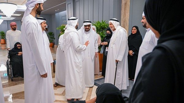 عمر الدرعي يزور حملة حج مكتب الشؤون التنموية وأسر الشهداء