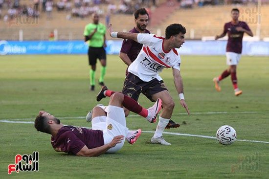 30 دقيقة.. سيراميكا يتقدم على الزمالك بهدف "بيكهام" وإنذار لعبد المجيد