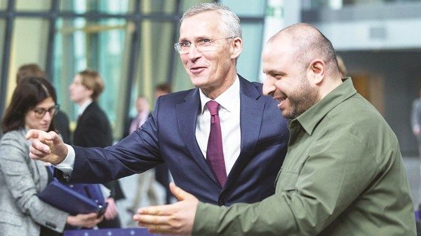 وزراء دفاع «الناتو» يوافقون على مهمة لدعم أوكرانيا