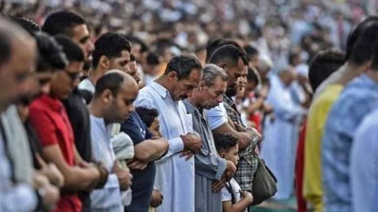 سيارات أجرة لنقل المواطنين مجانًا إلى ساحات صلاة العيد في الوادي الجديد