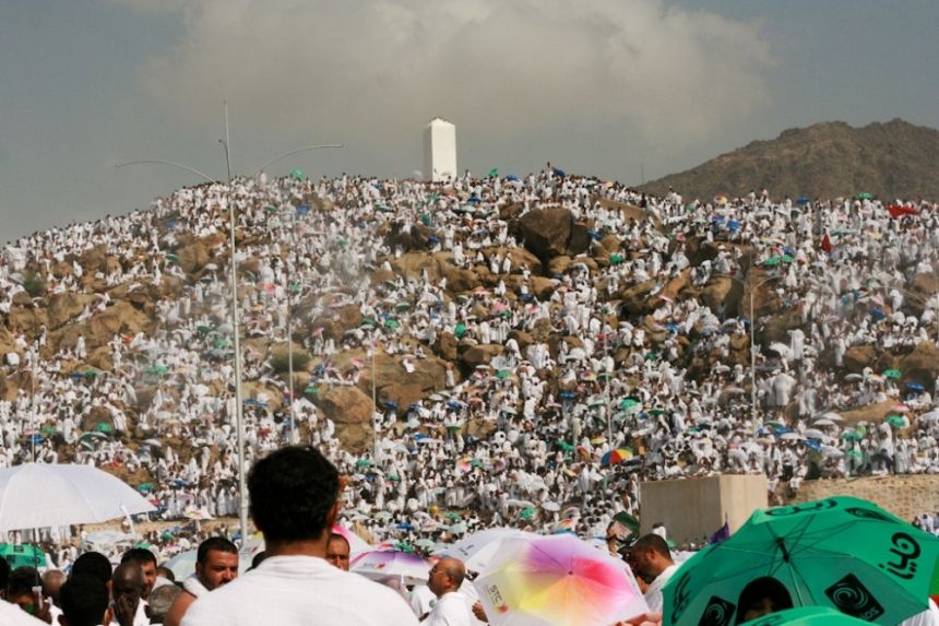 الحجاج يشهدون يوم الحج الأعظم بتوافر كل الخدمات 