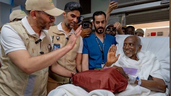 نقل 23 حاجاً من ذوي الحالات الحرجة إلى المشاعر المقدسة