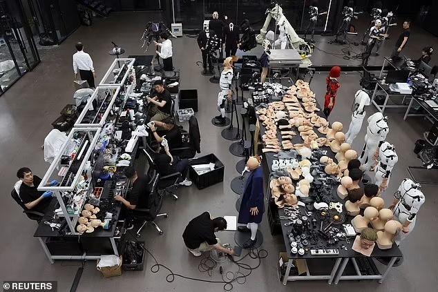 تكنولوجيا: مشاهد من داخل مصنع الروبوتات البشرية المرعب فى الصين.. صور