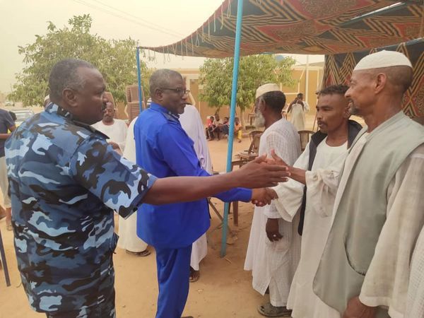 مدير شرطة الولاية الشمالية ينظم زيارة تفقدية لاسري قوات الشرطة بمعركة الكرامة بالولاية