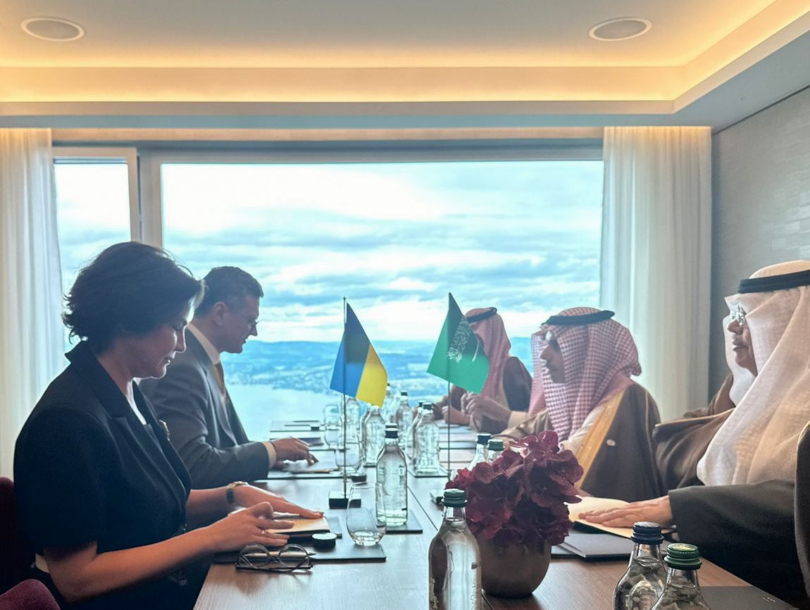 السعودية | وزير الخارجية يلتقي وزير خارجية أوكرانيا