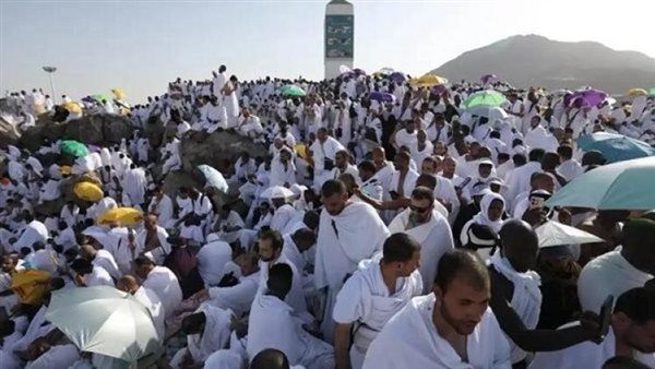 1.8 مليون حاج يرمون الجمرة الكبرى في مشعر منى