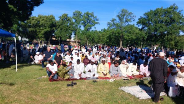 ٣.٥ مليون مسلم يؤدون صلاة العيد في الولايات المتحدة