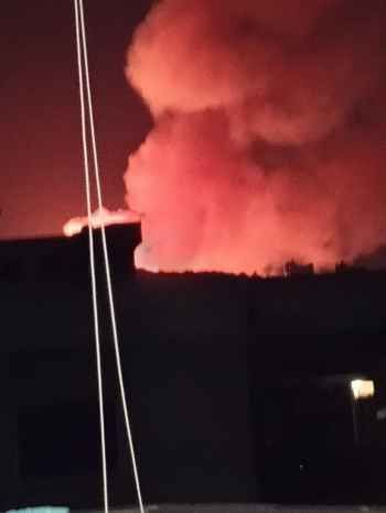 إخماد حريق شبّ إثر استعمال المفرقعات بمساحة شاسعة من الأعشاب والأشجار الحرجية في عيتات