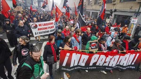 آلاف البلجيكيين يحتجون ضد اليمين المتطرف
