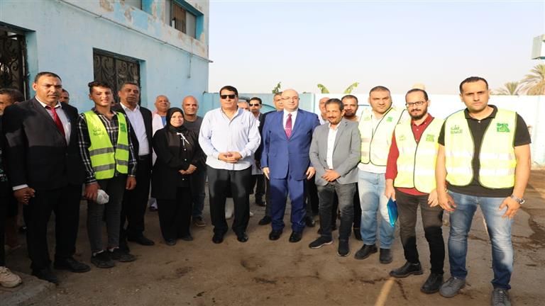 بالصور.. محافظ بني سويف يشهد ذبح الأضاحي في أول أيام عيد الأضحى