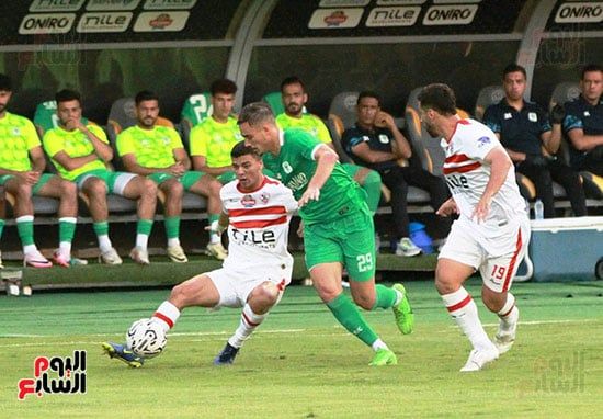 زيزو يهدر ركلة جزاء للزمالك والمصرى يواصل التقدم بهدف