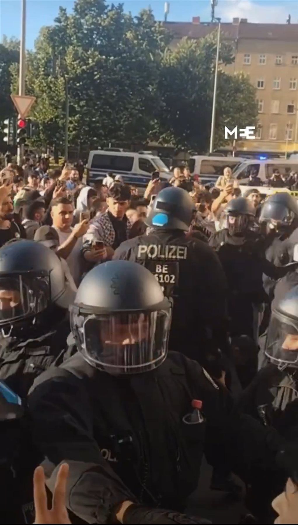 الشرطة الألمانية تعتقل عدداً كبيراً من المتظاهرين المؤيدين لفلسطين في برلين