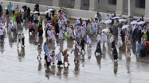 أمطار تتراوح بين غزيرة ومتوسطة على مكة ومنى