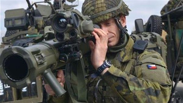 التشيك: إصابات في انفجار ذخائر أثناء تدريبات للجيش