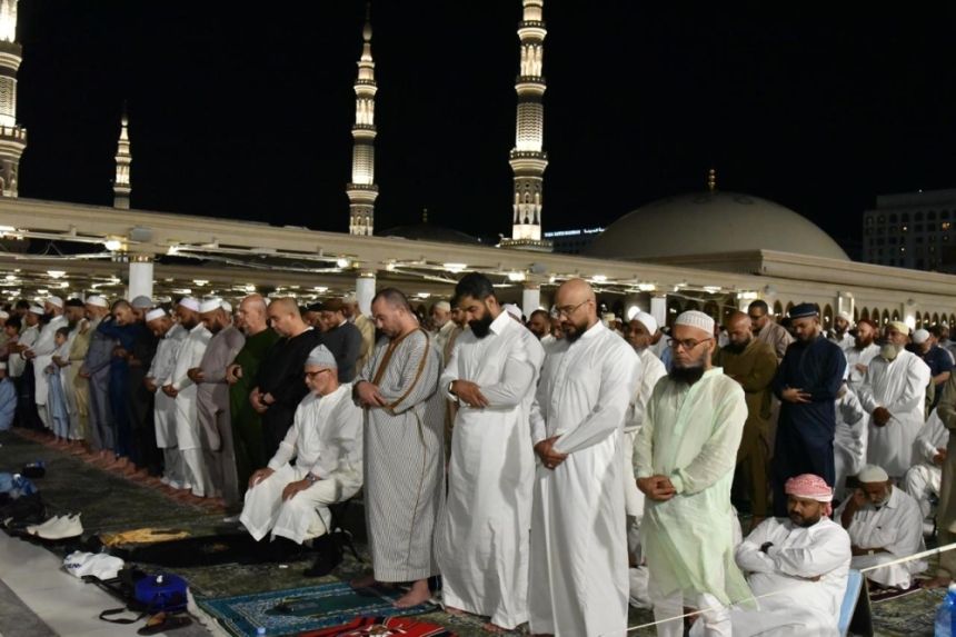 وسط تجهيزات مكثفة.. استقبال طلائع الحجاج المتعجلين في المسجد النبوي