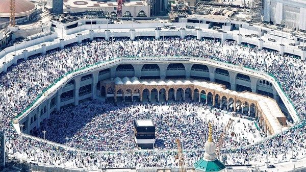 علماء من الأزهر الشريف وجامعة أم القرى لـ«الاتحاد»: نجاح موسم الحج نتيجة جهود سعودية مميزة