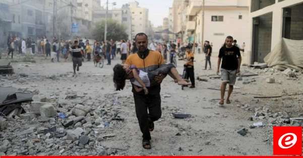 ارتفاع عدد الضحايا جراء الغارات الإسرائيلية على مخيم النصيرات إلى 17 قتيلًا