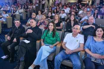 حفلة للغناء العربي في جامعة الروح القدس - الكسليك بقيادة غادة شبير