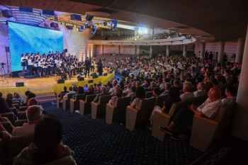 حفلة للغناء العربي في جامعة الروح القدس - الكسليك بقيادة غادة شبير