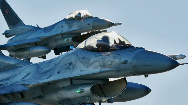 أوكرانيا ستحتفظ بطائرات إف-16 بالخارج رغم تحذيرات بوتين