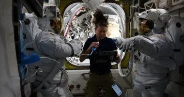 تكنولوجيا: ناسا تعيد جدولة السير فى الفضاء بسبب بدلة فضائية