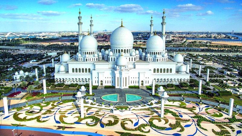 الامارات | 92 ألف مرتاد لجامع الشيخ زايد في العيد