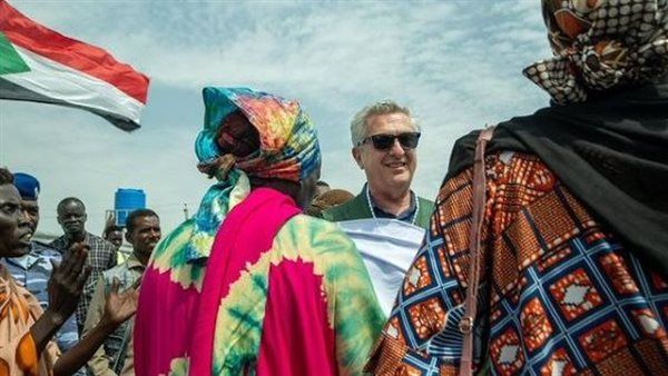 المفوض السامي يحذر من فرار مزيد من الأشخاص إلى خارج السودان
