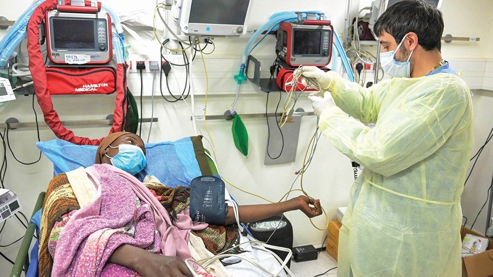 الإمارات.. إيمان راسخ بالتعاون مع الشعوب المنكوبة