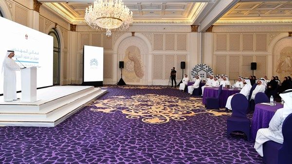 سهيل المزروعي: نعمل على تطوير الخدمات الإسكانية وتقليص رحلة المتعامل عبر جهة واحدة