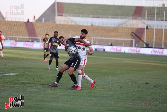الزمالك يتقدم 1-0 على فاركو فى الشوط الأول.. فيديو