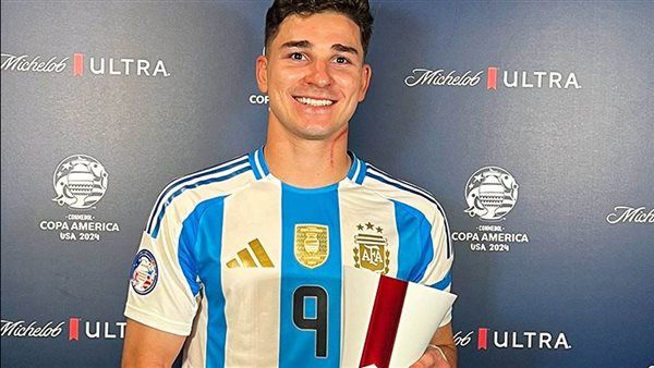 جوليان ألفاريز الأفضل في مباراة الأرجنتين وكندا بكوبا أمريكا