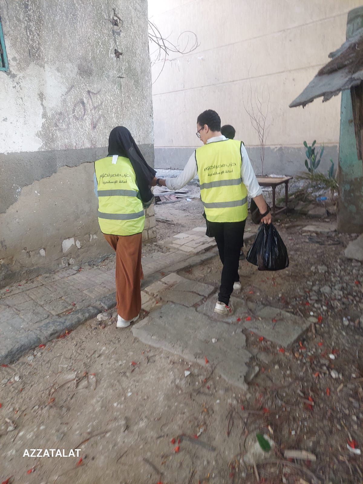 حزب مصر أكتوبر يوزع لحوم الأضاحى على الأسر الأكثر احتياجًا فى الإسكندرية