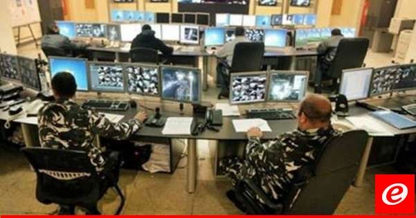 تصادم بين مركبتين على أوتوستراد المتن السريع صعودًا وحركة المرور كثيفة